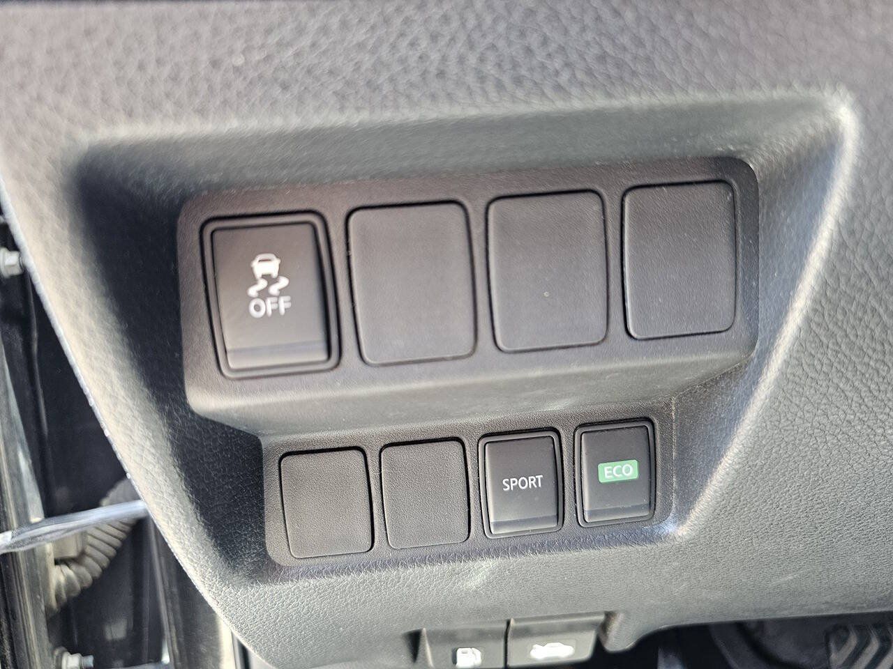 Used 2017 Nissan Rogue S FWD image 17