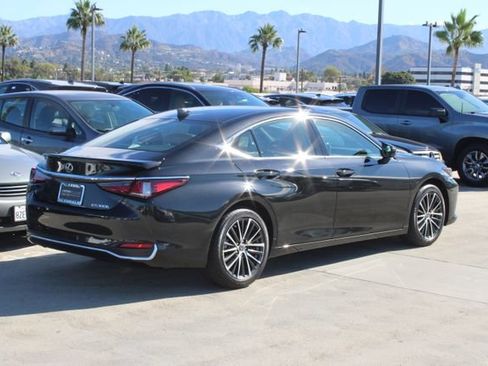 Certified 2025 Lexus ES 300h w/ Premium Package FWD image 21
