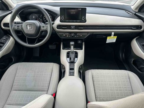 Certified 2025 Honda HR-V LX image 20