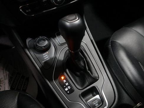 Certified 2022 Jeep Cherokee Latitude Lux image 35