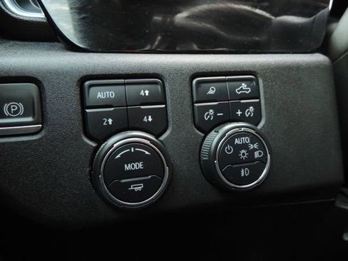 Used 2022 Chevrolet Silverado 1500 RST image 28