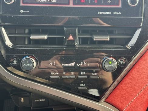 Used 2022 Toyota Camry XSE image 22