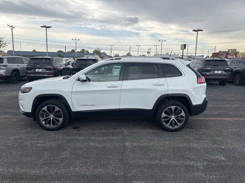 Used 2021 Jeep Cherokee Limited w/ Elite Package AWD/4WD image 4
