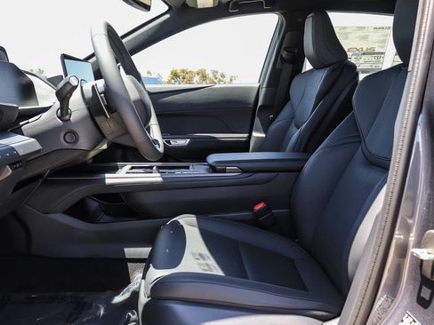 New 2026 Lexus ES 350e FWD image 18
