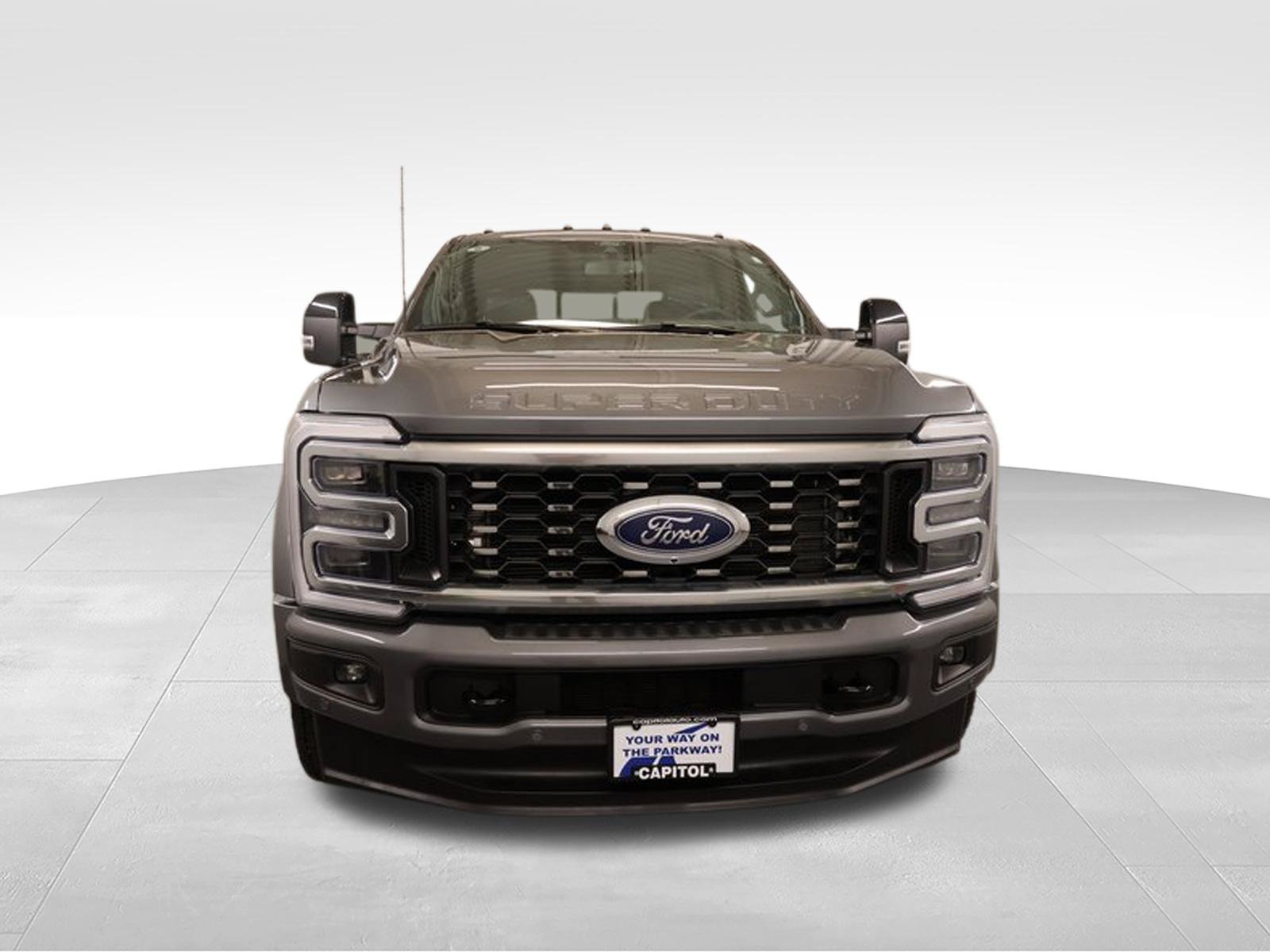 Used 2025 Ford F450 Platinum AWD/4WD image 6