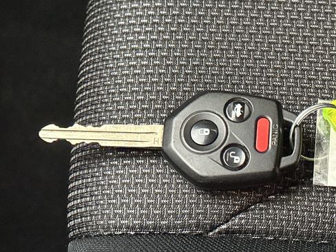 Used 2023 Subaru Crosstrek 2.0i image 33