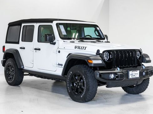 Used 2023 Jeep Wrangler Unlimited w/ Cold Weather Group AWD/4WD image 7