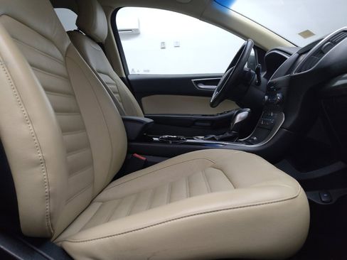 Used 2015 Ford Edge SEL w/ Equipment Group 201A AWD/4WD image 21