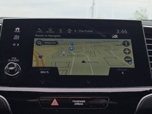 Used 2025 Honda Passport TrailSport image 5