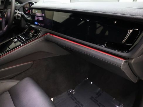 Used 2024 Porsche Panamera 4 image 82