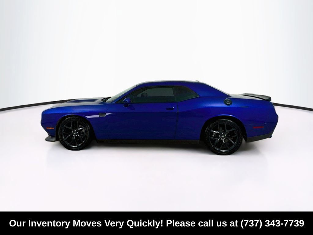 Used 2022 Dodge Challenger GT w/ Blacktop Package RWD image 4