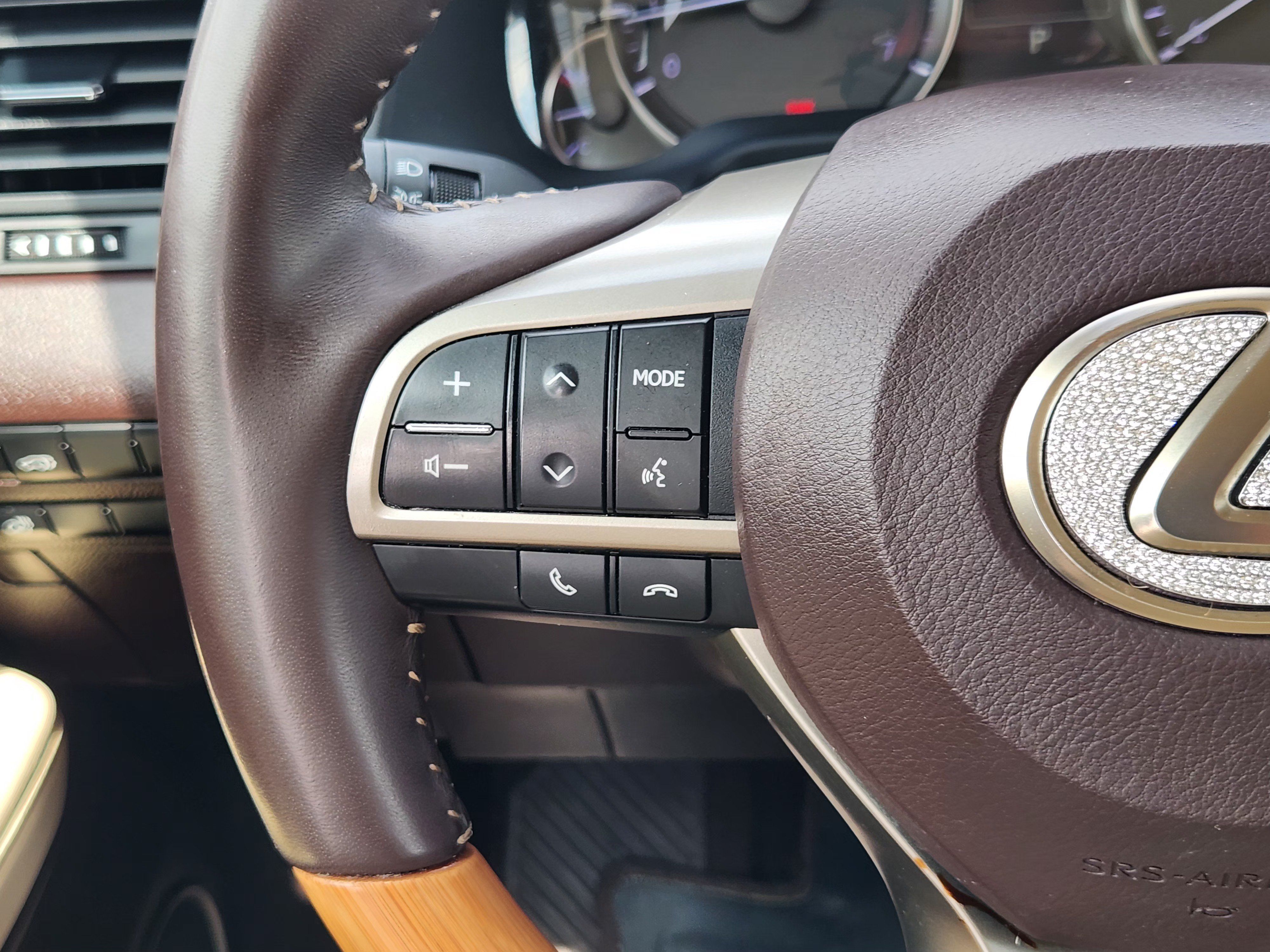 Used 2018 Lexus RX 350 FWD w/ Premium Package image 28