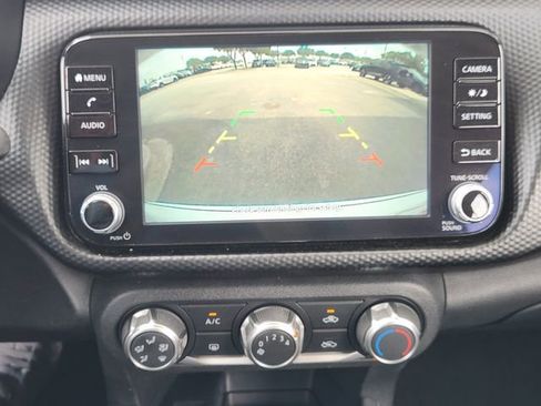 Used 2024 Nissan Kicks SV FWD image 13
