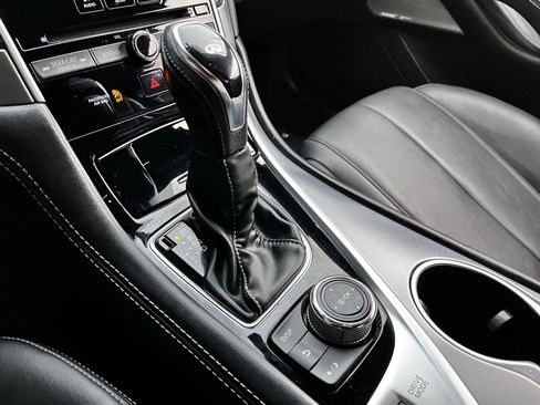 Used 2018 INFINITI Q60 3.0t Luxe image 34