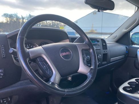 Used 2014 GMC Sierra 2500 SLE w/ SLE Preferred Package image 8