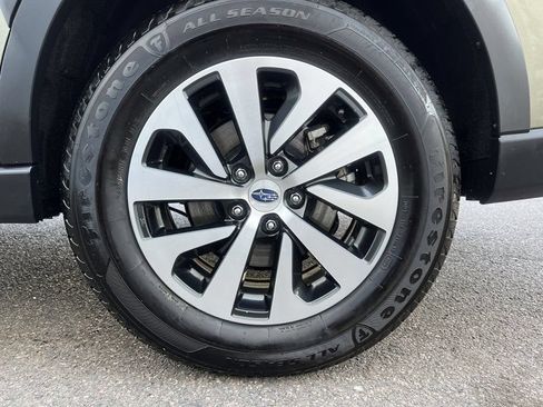 Used 2024 Subaru Outback Premium AWD/4WD image 18