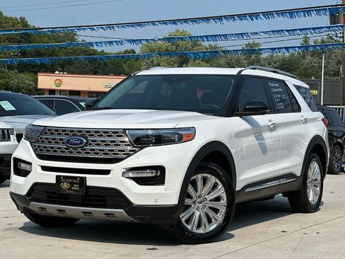 Used 2021 Ford Explorer Limited w/ Hybrid Equipment Group 310A AWD/4WD image 3