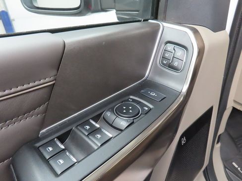 Used 2025 Ford F450 Platinum w/ Platinum Plus Package image 55