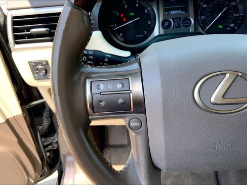 Used 2018 Lexus GX 460 Premium w/ Premium Package AWD/4WD image 22