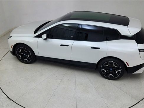 Used 2025 BMW iX xDrive50 image 77
