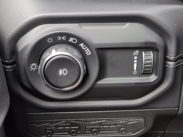 New 2027 Jeep Wrangler Unlimited Sahara AWD/4WD image 30