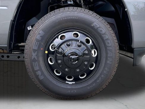 New 2026 RAM 3500 Big Horn AWD/4WD image 29