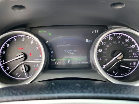 Used 2023 Toyota Camry XLE image 25