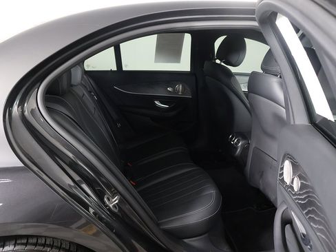 Used 2021 Mercedes-Benz E 350 4MATIC Sedan image 32