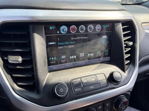 Used 2017 GMC Acadia SLT FWD image 23