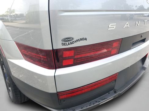Used 2024 Hyundai Santa Fe SEL FWD image 15