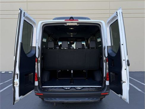 Used 2023 Mercedes-Benz Sprinter 2500 image 45