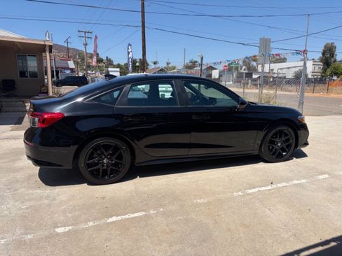 Used 2024 Honda Civic Sport image 6