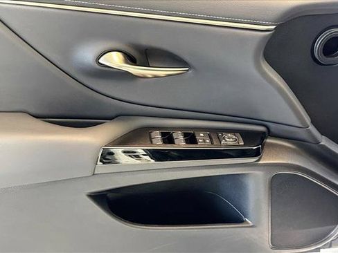 Used 2023 Lexus ES 350 w/ Accessory Package (Z2) FWD image 17