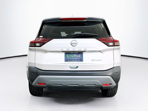 Used 2023 Nissan Rogue SV AWD/4WD image 7