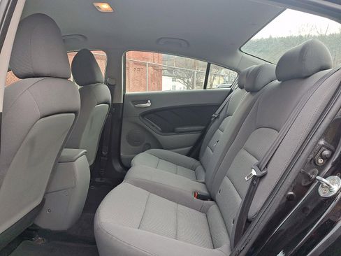 Used 2017 Kia Forte LX FWD image 11