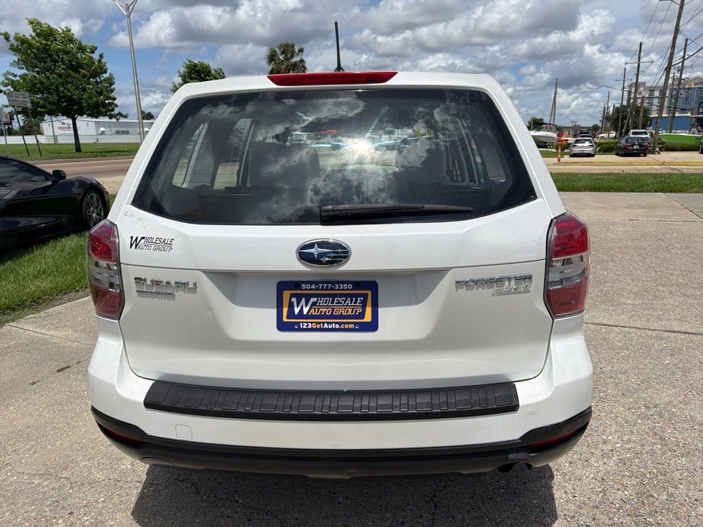 Used 2014 Subaru Forester 2.5i AWD/4WD image 5