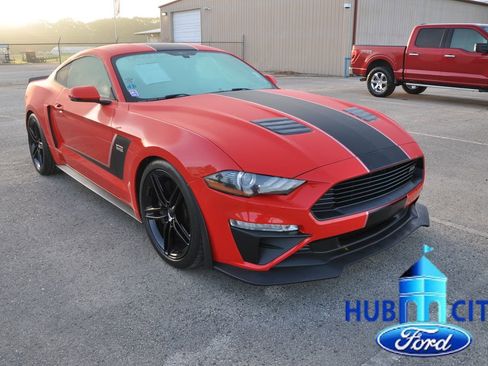 Used 2018 Ford Mustang GT Premium w/ GT Performance Package image 7