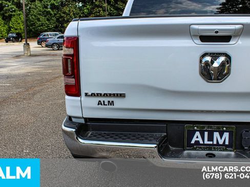 Used 2024 RAM 1500 Laramie AWD/4WD image 13