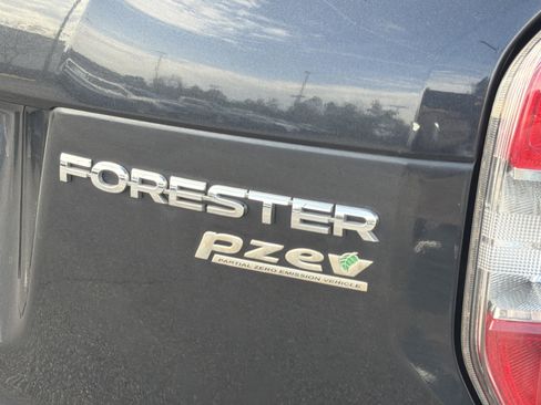 Used 2015 Subaru Forester 2.5i Premium w/ All-Weather Package image 31