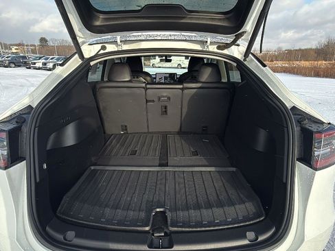 Used 2021 Tesla Model Y Long Range image 22