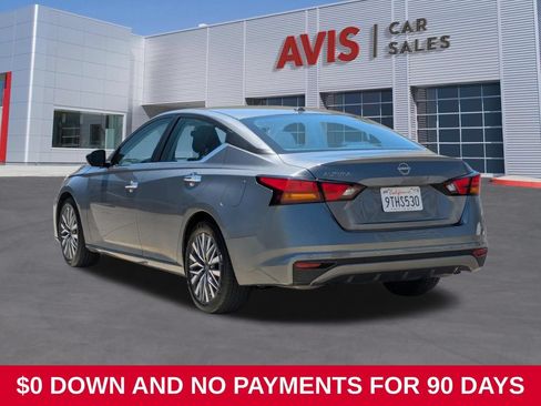 Used 2025 Nissan Altima 2.5 SV FWD image 9