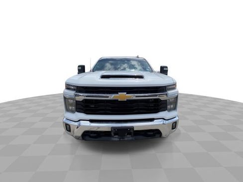 Used 2025 Chevrolet Silverado 2500 LT w/ Convenience Package AWD/4WD image 5