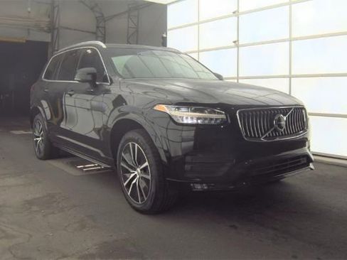 Used 2020 Volvo XC90 T5 Momentum w/ Protection Package Premier image 1