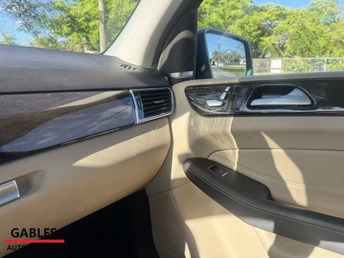 Used 2018 Mercedes-Benz GLE 350 image 25