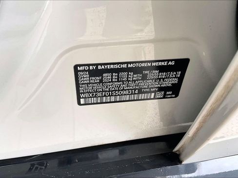 Used 2025 BMW X1 xDrive28i AWD/4WD image 36