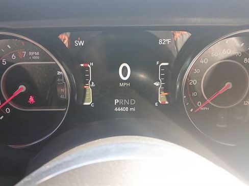 Used 2021 Jeep Gladiator Mojave AWD/4WD image 13