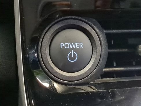 Used 2024 Toyota bZ4X XLE image 28