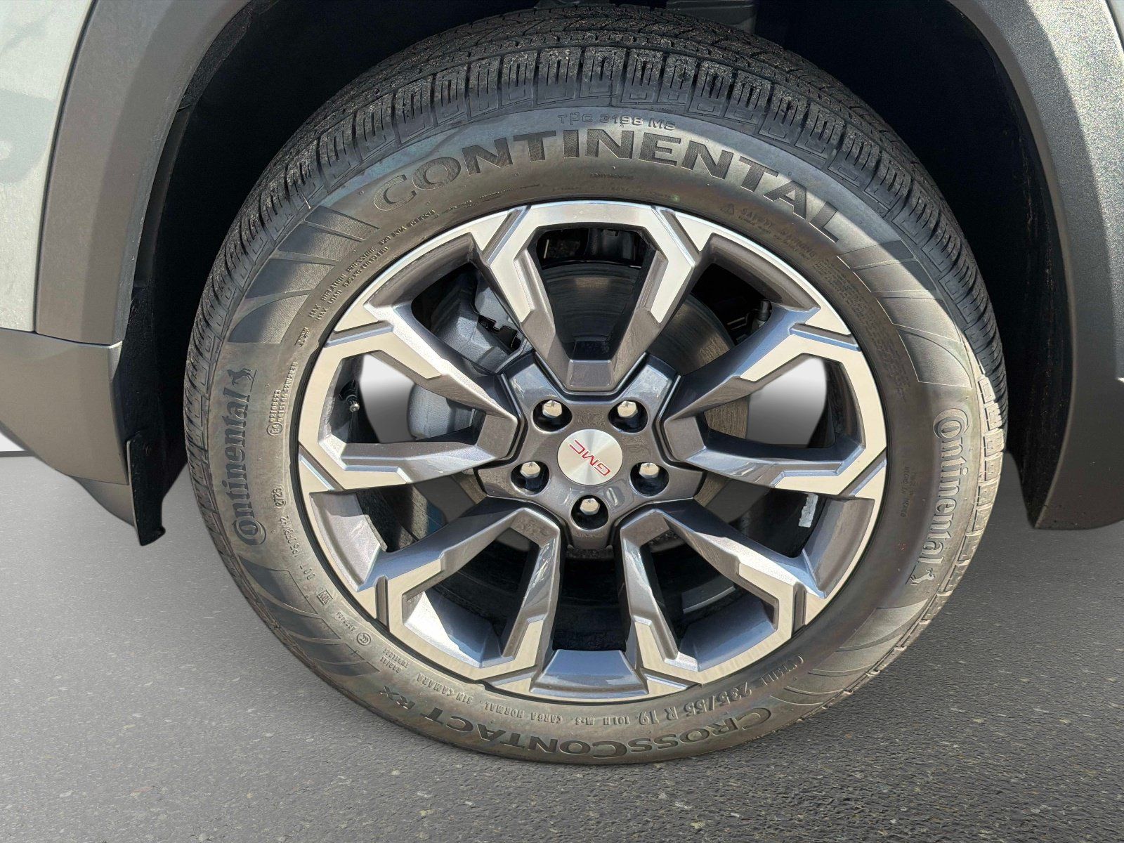 New 2027 GMC Terrain Elevation w/ Elevation Premium Package FWD image 10