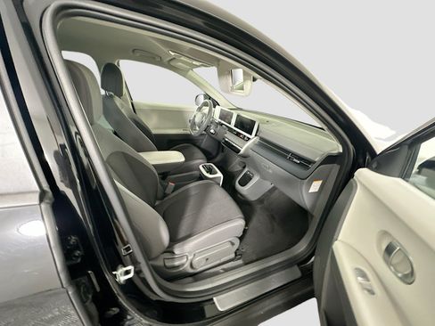 Used 2024 Hyundai Ioniq 5 SEL RWD image 31