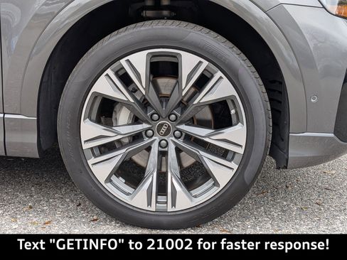 Certified 2025 Audi Q8 Premium Plus w/ Premium Plus Package image 15